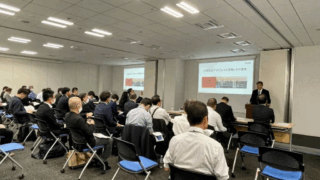 中国光学電子工業協会液晶部門が日本のディスプレイ企業を訪問し、2023年中日産業交流会を開催しました